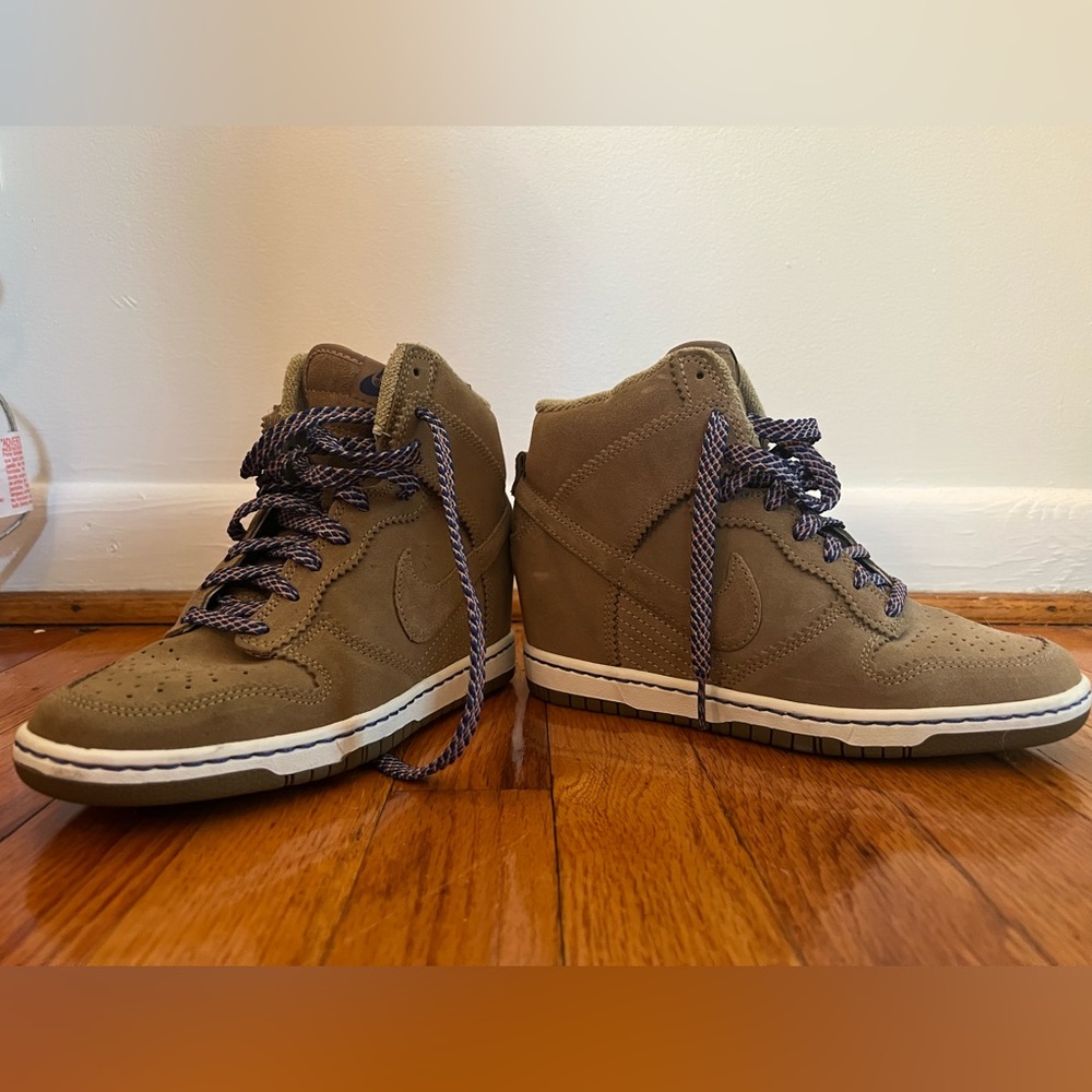 Nike womens Dunk Sky Hi 'Medium Olive' Suede Mules